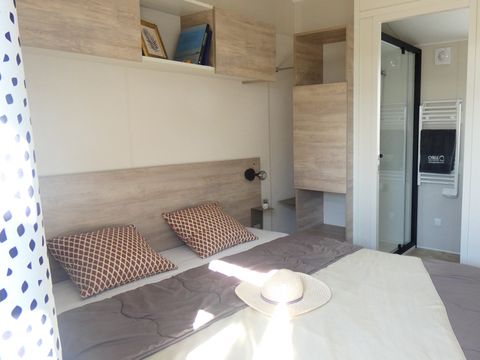 MOBILHOME 4 personnes - Gamme Duo Premium avec Jacuzzi
