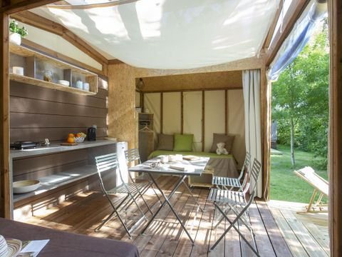 BUNGALOW 4 personnes - LODGE Maori sans sanitaire