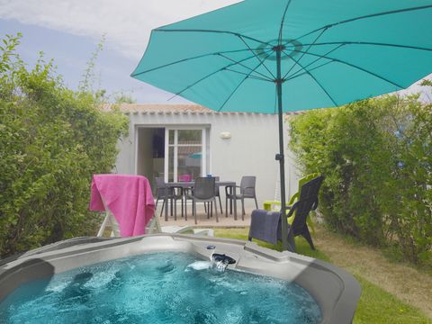 STUDIO 4 personnes - Premium avec jacuzzi