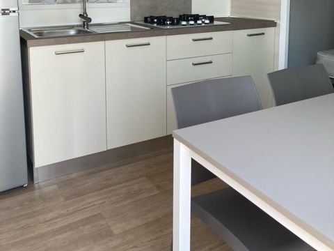 MOBILHOME 4 personnes - SENZA VISTA LAGO 24mq pergolato/terrazzo