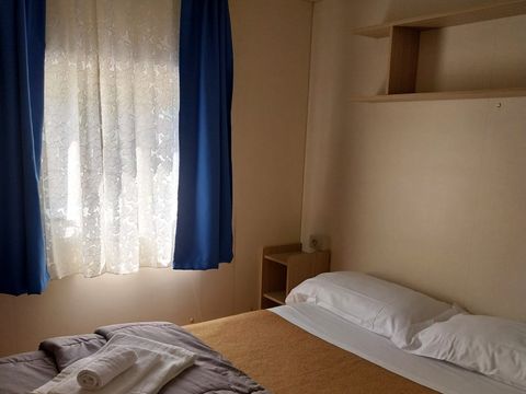 MOBILHOME 4 personnes - SENZA VISTA LAGO 24mq terrazzo/veranda chiuso