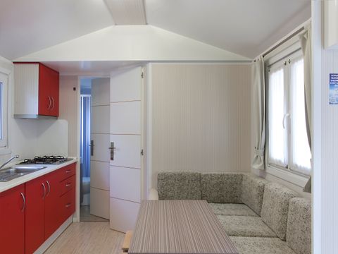 MOBILHOME 4 personnes - SENZA VISTA LAGO 24mq terrazzo/veranda chiuso