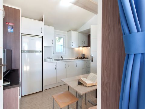 MOBILHOME 4 personnes - SENZA VISTA LAGO 24mq terrazzo/veranda CHIUSO