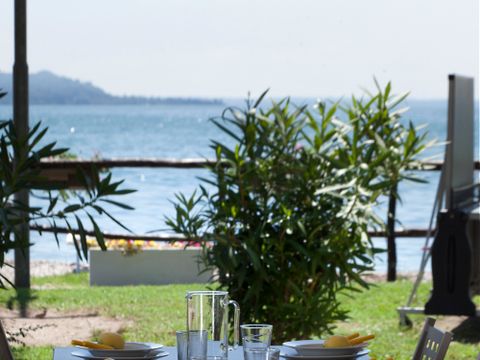 MOBILHOME 4 personnes - CON VISTA LAGO 24m con terrazzo aperto