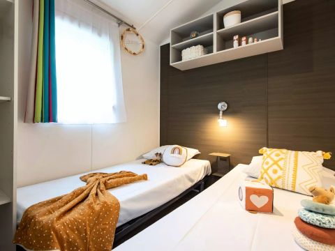 MOBILHOME 6 personnes - 4 pièces 6 Personnes + TV