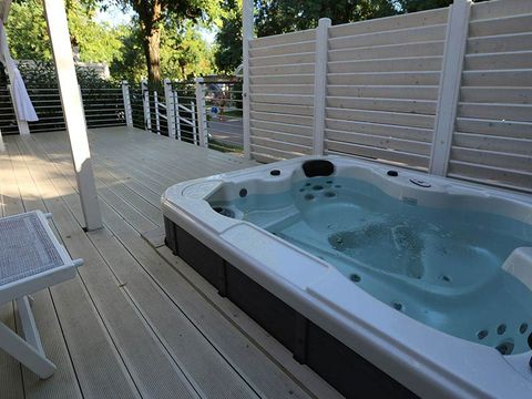 Mobilhome 5 personnes - GIGLIO avec jacuzzi