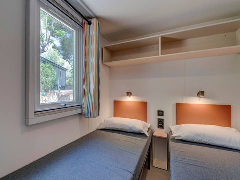MOBILHOME 4 personnes - Comfort | 2 Ch. | 4 Pers. | Terrasse surélévée non couverte | Clim.