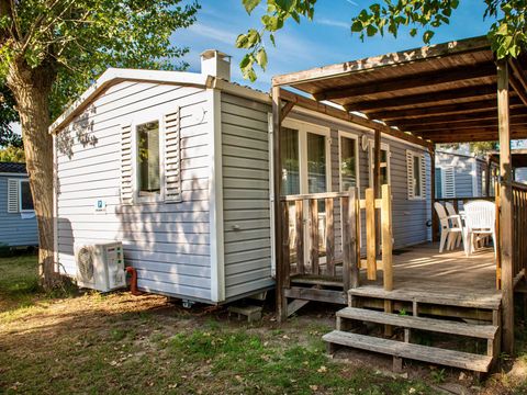 LODGE 4 personnes - Lodge Animaux Admis