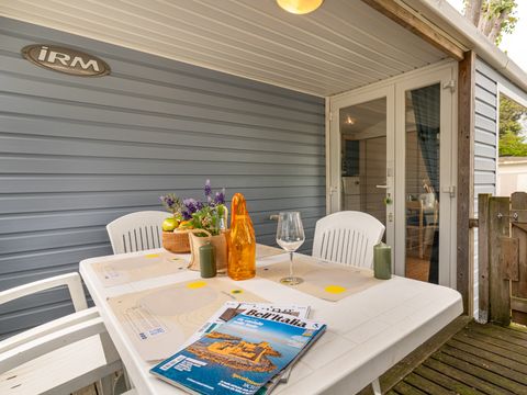 LODGE 4 personnes - Lodge Animaux Admis