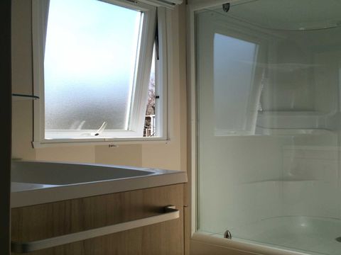 LODGE 4 personnes - Lodge Animaux Admis