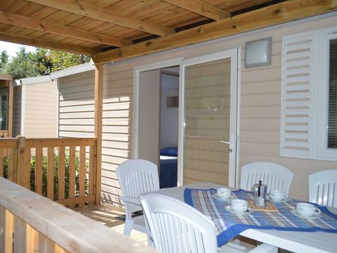 LODGE 4 personnes - Lodge Animaux Admis