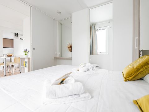 LODGE 4 personnes - Lodge Deluxe Animaux pas Admis