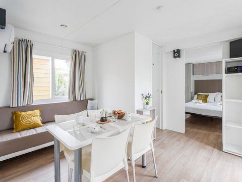 LODGE 4 personnes - Lodge Deluxe Animaux pas Admis