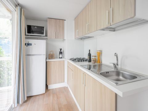 LODGE 4 personnes - Lodge Deluxe Animaux pas Admis
