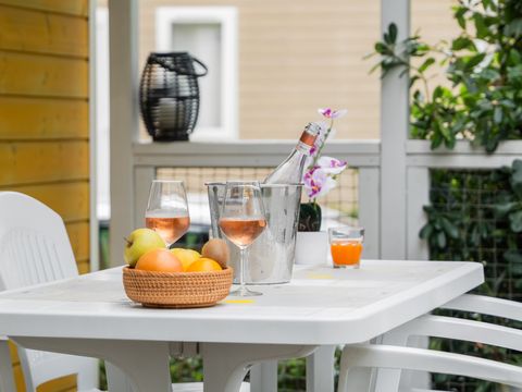 LODGE 4 personnes - Lodge Deluxe Animaux pas Admis