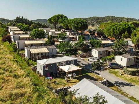 Flower Camping Provence Vallee - Camping Alpes-de-Haute-Provence - Image N°4
