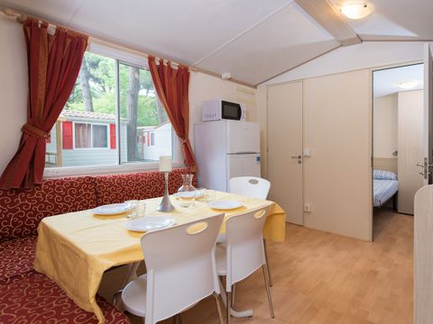 MOBILHOME 4 personnes - MIMOSA (inclus : piscine, salle de sport et service plage)