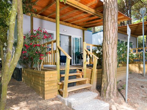 MOBILHOME 2 personnes - VIOLA (inclus : piscine, salle de sport et service plage)