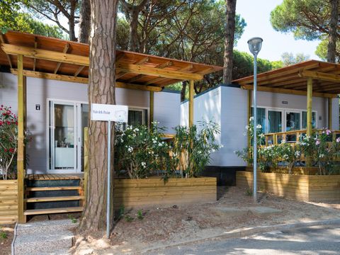 MOBILHOME 2 personnes - VIOLA (inclus : piscine, salle de sport et service plage)