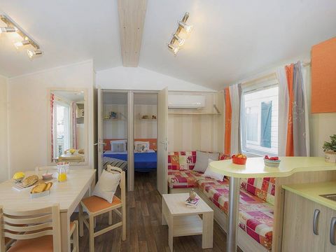 MOBILHOME 6 personnes - Classic | 3 Ch. | 6 Pers. | Terrasse surélevée | Clim.