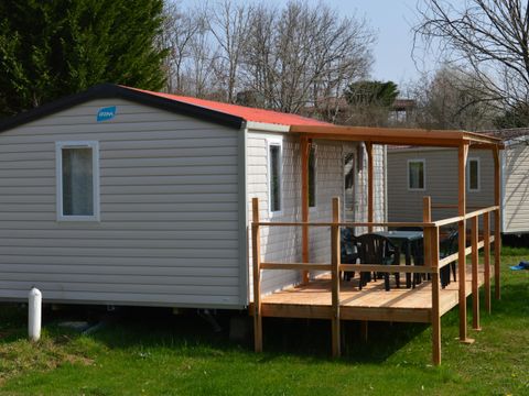 Mobilhome 6 personnes - Confort + 32m² (3 chambres) + terrasse couverte