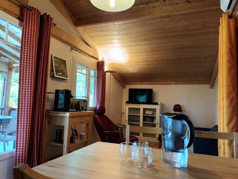 CHALET 4 personnes - Chalet en bois avec SPA privatif