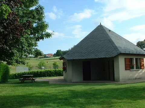 Camping L'Etang Aux Hirondelles - Camping Cantal - Image N°8
