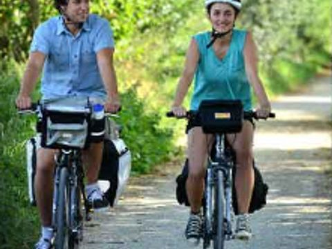Camping Le Lac des Varennes - Camping Sarthe - Image N°16