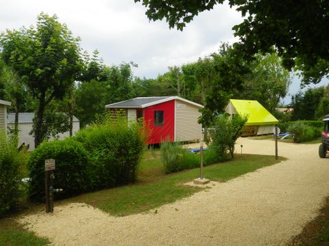BUNGALOW TOILÉ 5 personnes - TITHOME sans sanitaires 26 m²