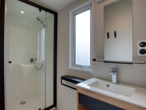 MOBILHOME 4 personnes - Mobil-Home Premium 29m² Bahia - 2 chambres + terrasse couverte + LV + TV + CLIM 4 pers