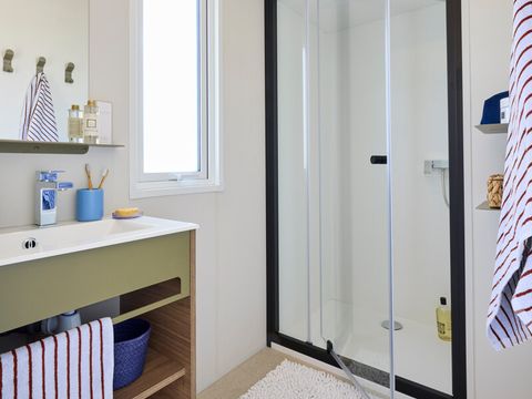 MOBILHOME 6 personnes - Mobil-Home Toscane Premium 33m² - 3 chambres + Terrasse couverte + CLIM + TV + LV
