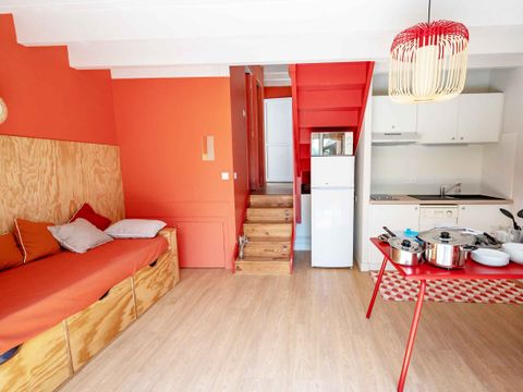 GÎTE 5 personnes - Vue sur le lac 32m²  (2 chambres) + terrasse ouverte