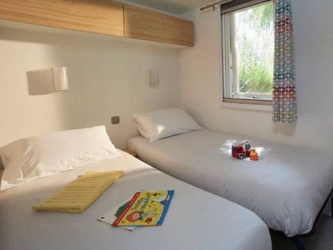 MOBILHOME 6 personnes - Comfort | 3 Ch. | 6 Pers. | Terrasse surélevée | 1 SDB | Clim.