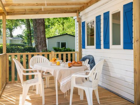 MOBILHOME 6 personnes - Classic XL | 3 Ch. | 6 Pers. | Terrasse surélevée | 2 SDB