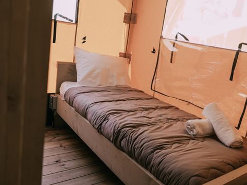 TENTE TOILE ET BOIS 5 personnes - Glamping Safari