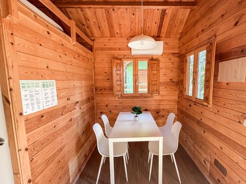 HÉBERGEMENT INSOLITE 4 personnes - Petite maison