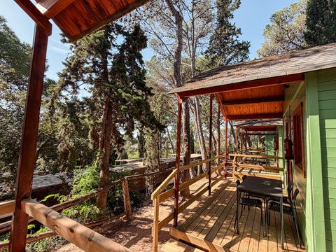 HÉBERGEMENT INSOLITE 4 personnes - Petite maison