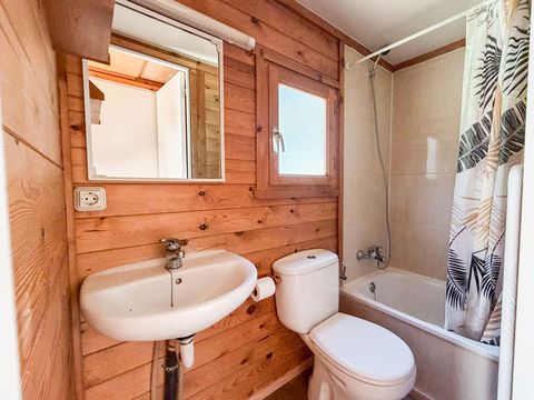 HÉBERGEMENT INSOLITE 4 personnes - Petite maison