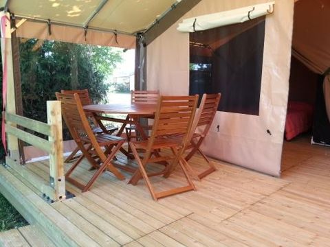 HÉBERGEMENT INSOLITE 5 personnes - TENTE LODGE sans sanitaires