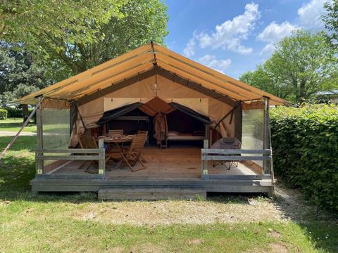 HÉBERGEMENT INSOLITE 5 personnes - TENTE LODGE sans sanitaires