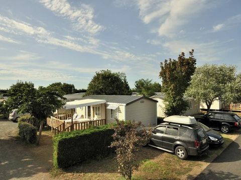 MOBILHOME 4 personnes - Mobil-Home CONFORT 31m² (3 chambres) + TV + terrasse semi-couverte | 6 personnes