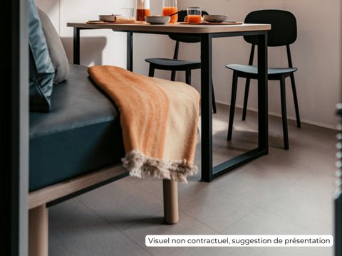 MOBILHOME 2 personnes - Homeflower Premium CLIM 20m² (1 chambres) + terrasse semi-couverte + TV + draps + serviettes