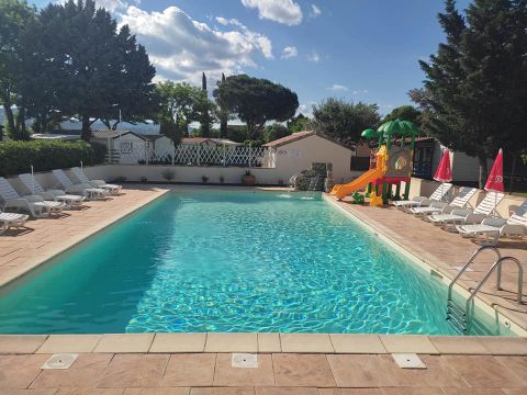 Mobilhome 4 personnes - Confort "Mimosa - Marguerite - Crocus - Jacinthe" 2 chambres Climatisé
