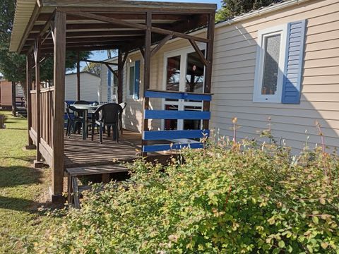 Mobilhome 4 personnes - Confort "Mimosa - Marguerite - Crocus - Jacinthe" 2 chambres Climatisé