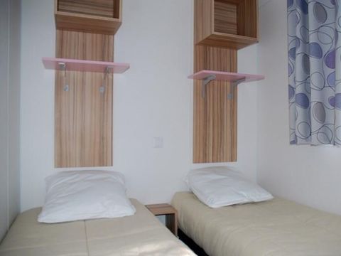MOBILHOME 4 personnes - Mobil-home MALAGA Confort avec terrasse intégrée 8 m² 4 pers