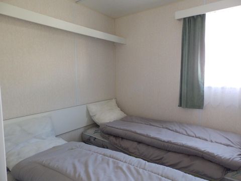 Mobilhome 4 personnes - PLUTON 2000