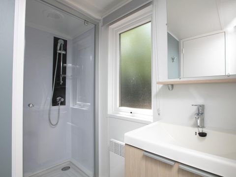 MOBILHOME 4 personnes - Saint Cirq Lapopie - 2 chambres - terrasse couverte