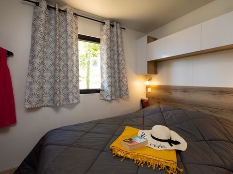 Mobilhome 6 personnes - Privilège Souillac - 3 chambres - TV - Clim
