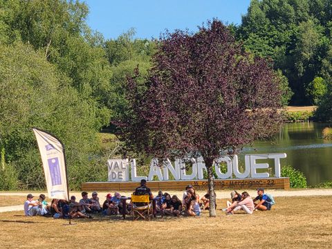 Camping Le Val de Landrouet - Camping Côtes-d'Armor - Image N°8