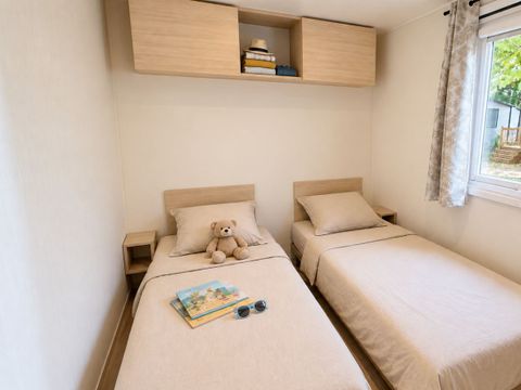 Mobilhome 4 personnes - Cottage - 2 chambres - Dimanche/dimanche